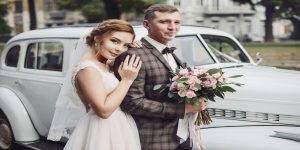 Read more about the article Timeless Elegance: Wearing a Vintage Wedding Gown